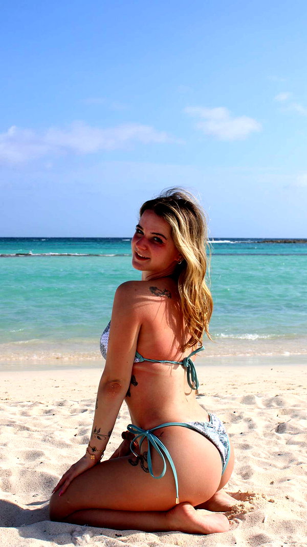 kaitlyn_krems snapchat image archive image