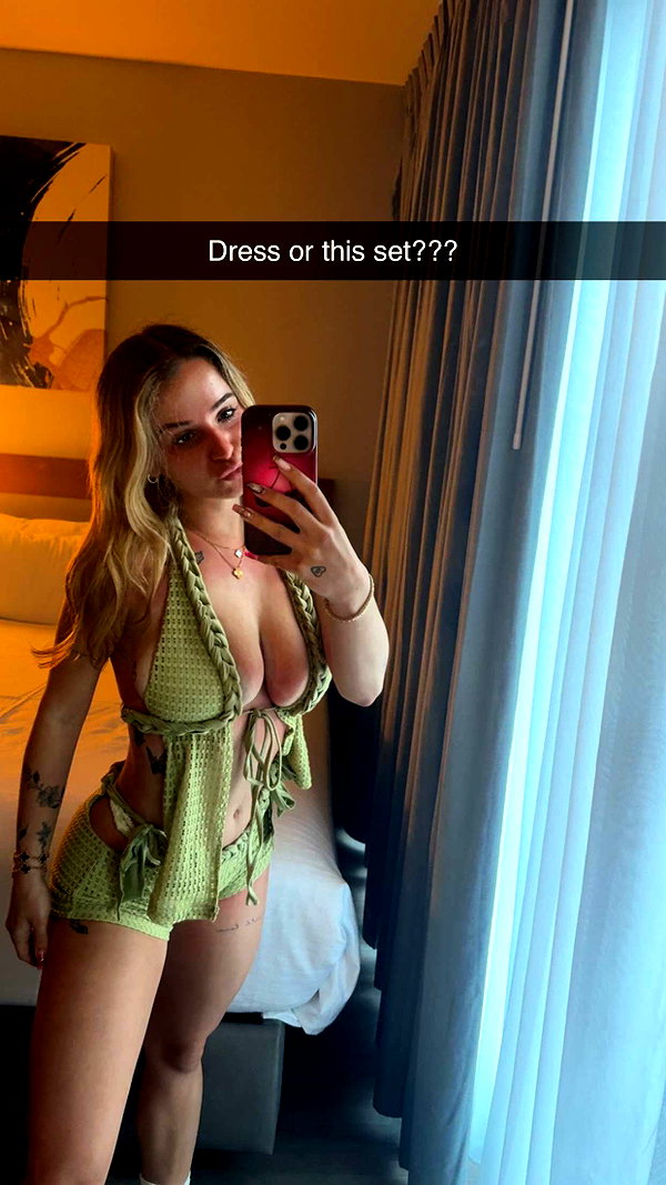 kaitlyn_krems snapchat image archive image