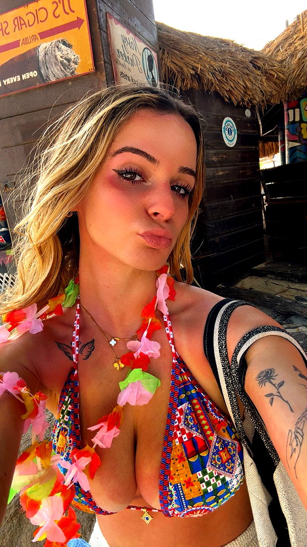 kaitlyn_krems snapchat image archive image