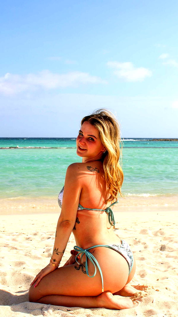 kaitlyn_krems snapchat image archive image