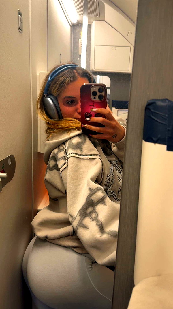 kaitlyn_krems snapchat image archive image