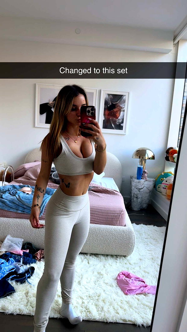 kaitlyn_krems snapchat image archive image