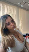 kaitlyn_krems Altpins Profile Picture