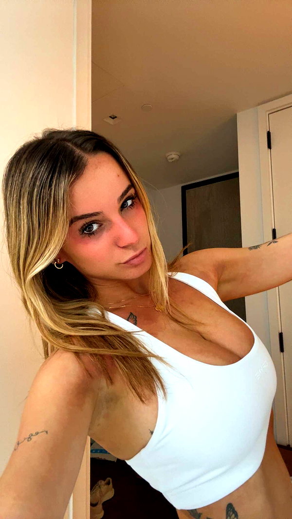 kaitlyn_krems snapchat image archive image