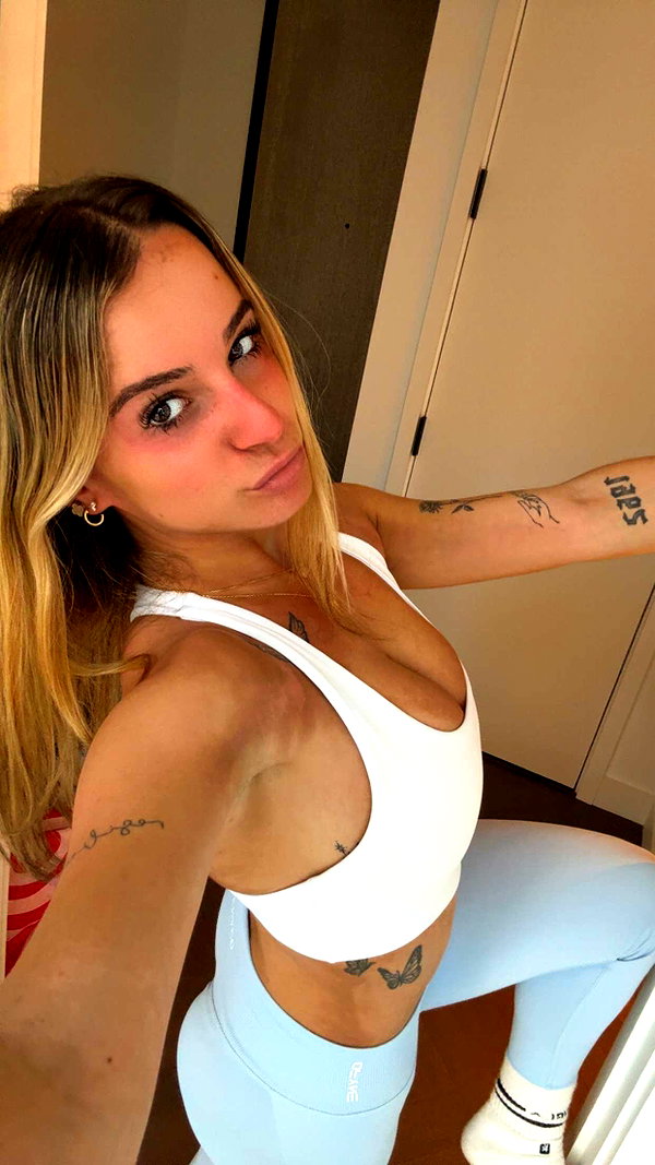 kaitlyn_krems snapchat image archive image