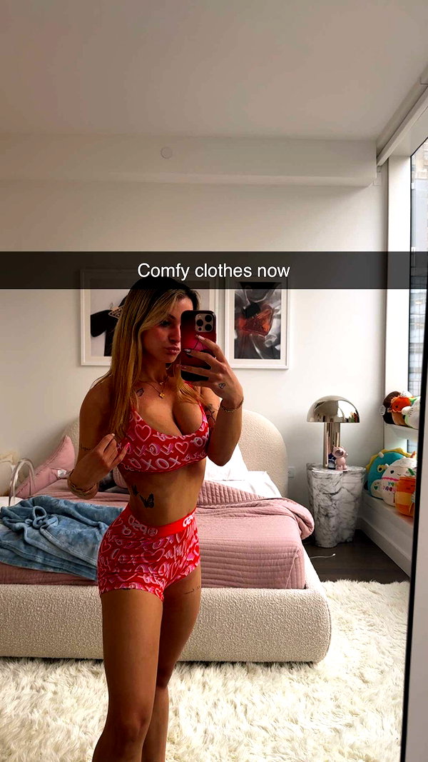 kaitlyn_krems snapchat image archive image