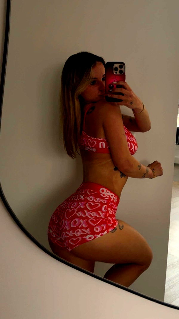 kaitlyn_krems snapchat image archive image
