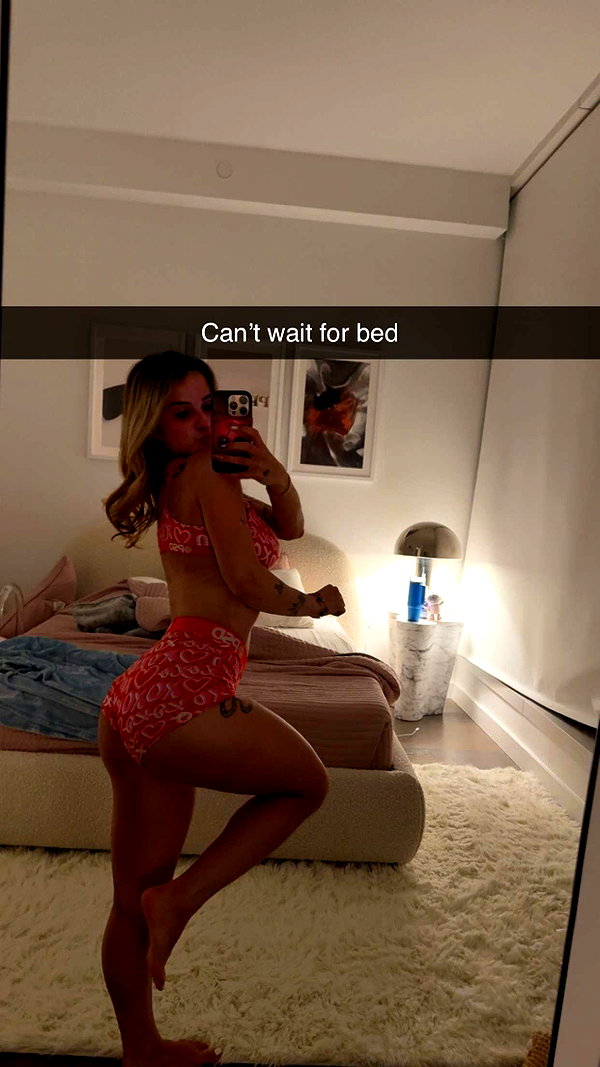 kaitlyn_krems snapchat image archive image