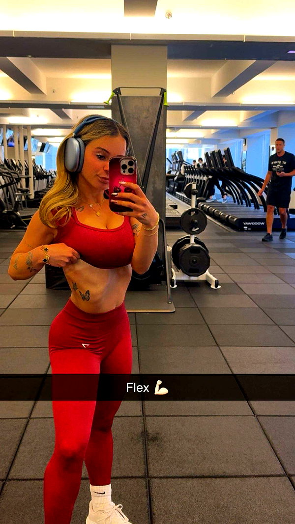 kaitlyn_krems snapchat image archive image