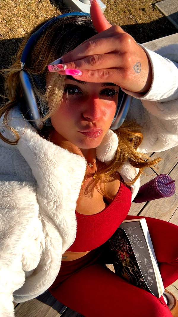 kaitlyn_krems snapchat image archive image