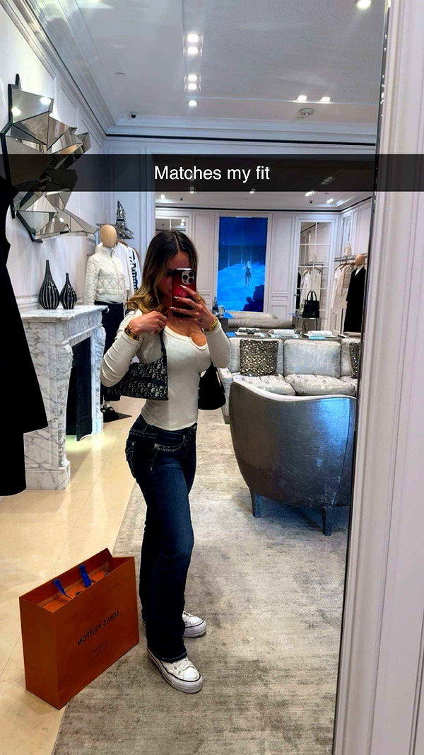 kaitlyn_krems snapchat image archive image