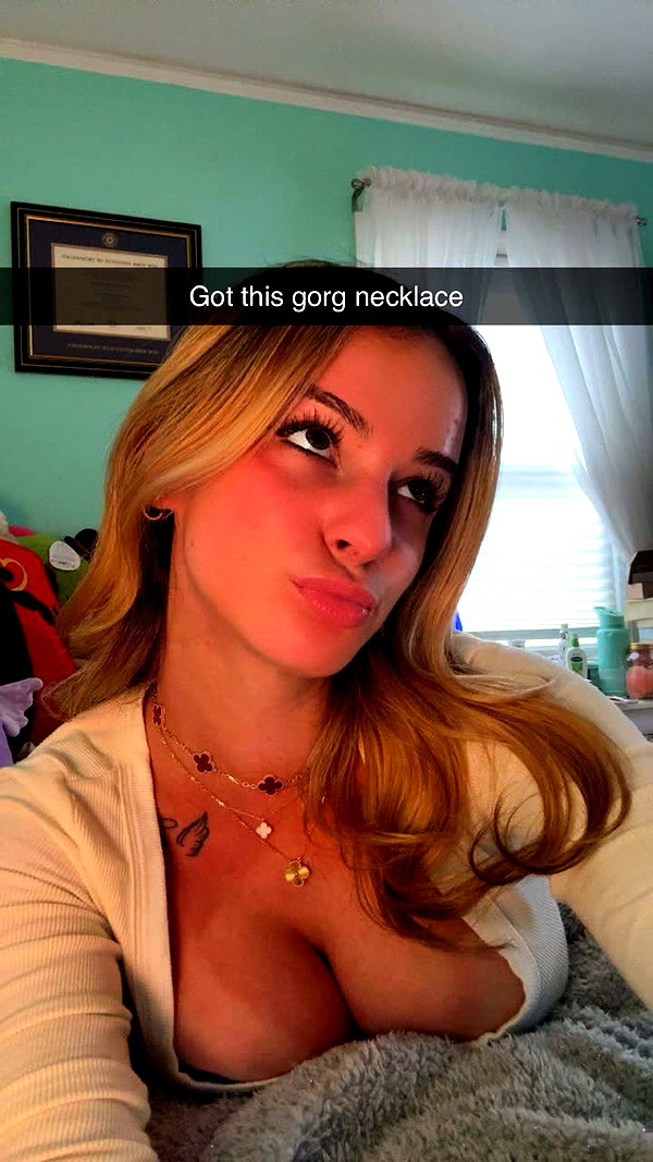 kaitlyn_krems snapchat image archive image