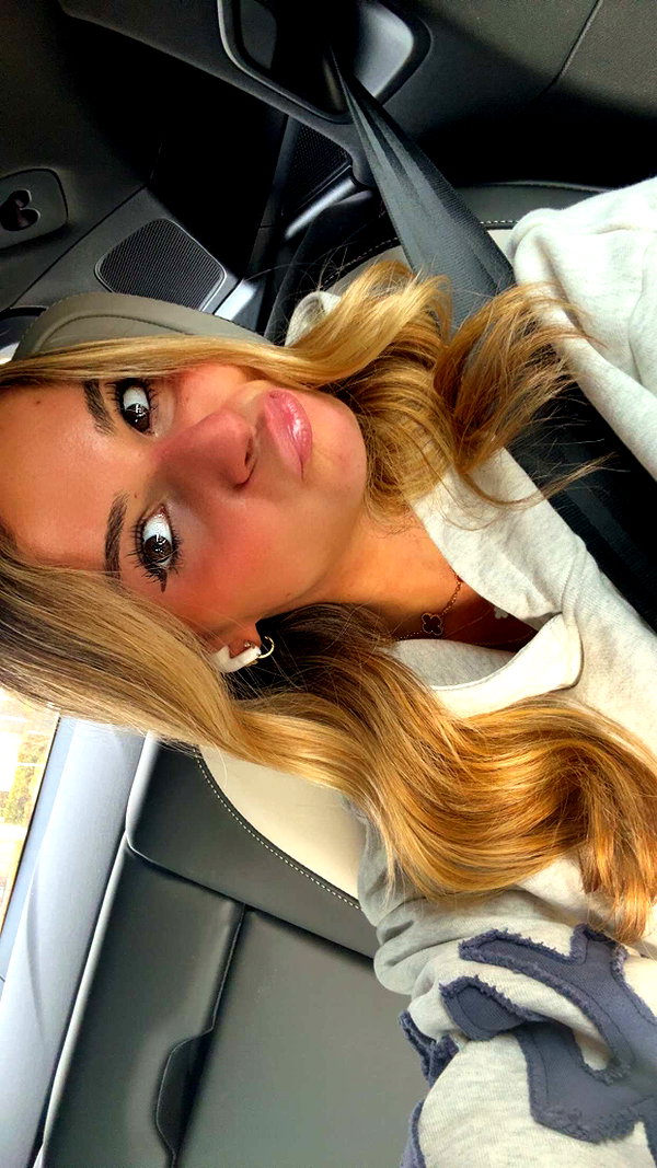 kaitlyn_krems snapchat image archive image