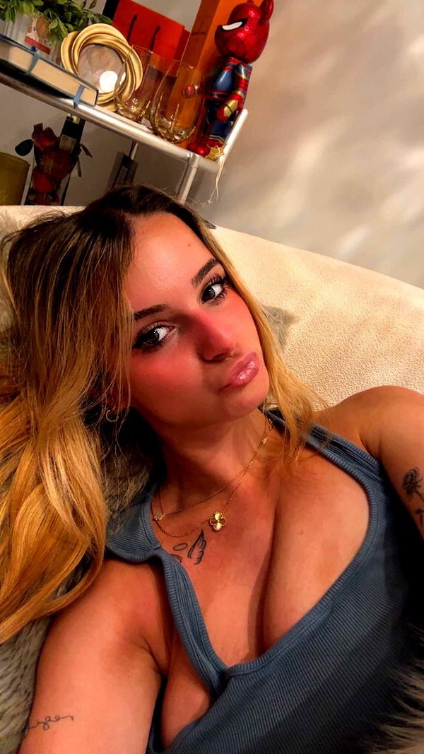 kaitlyn_krems snapchat image archive image