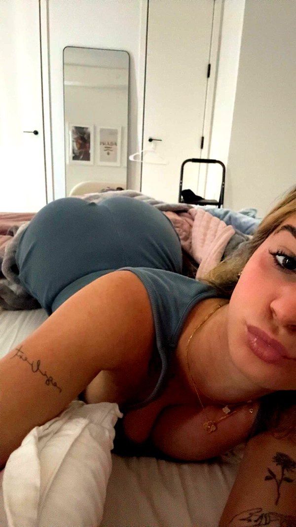 kaitlyn_krems snapchat image archive image