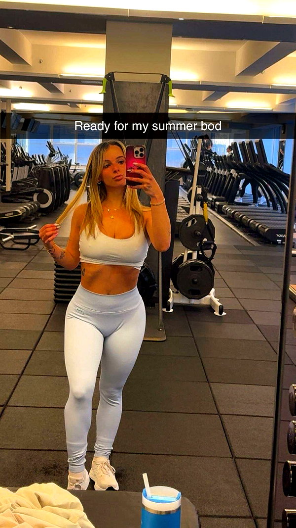 kaitlyn_krems snapchat image archive image