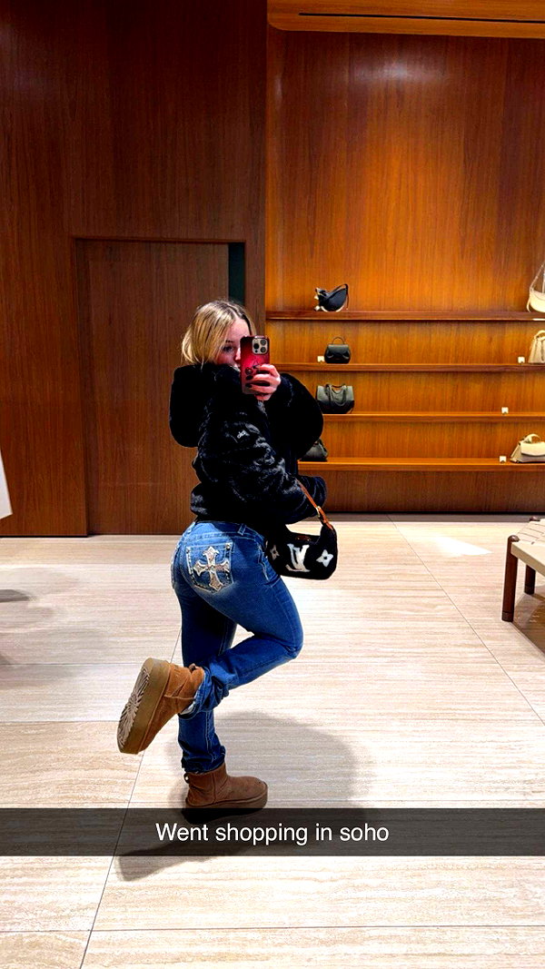 kaitlyn_krems snapchat image archive image