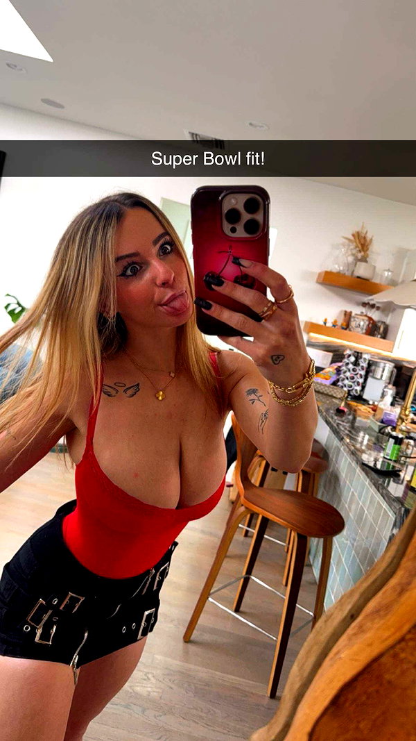 kaitlyn_krems snapchat image archive image
