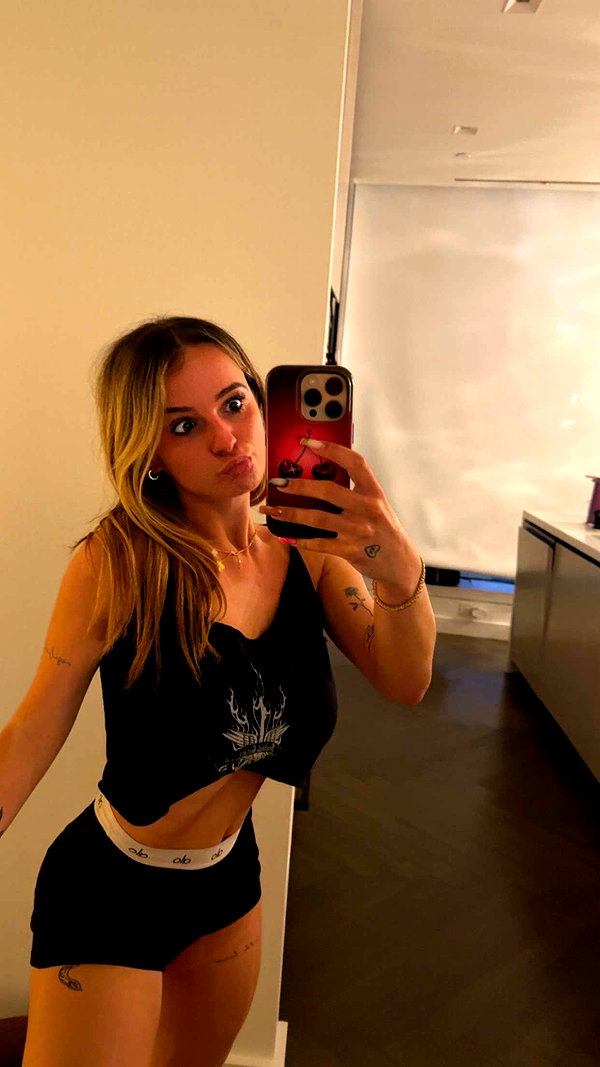 kaitlyn_krems snapchat image archive image