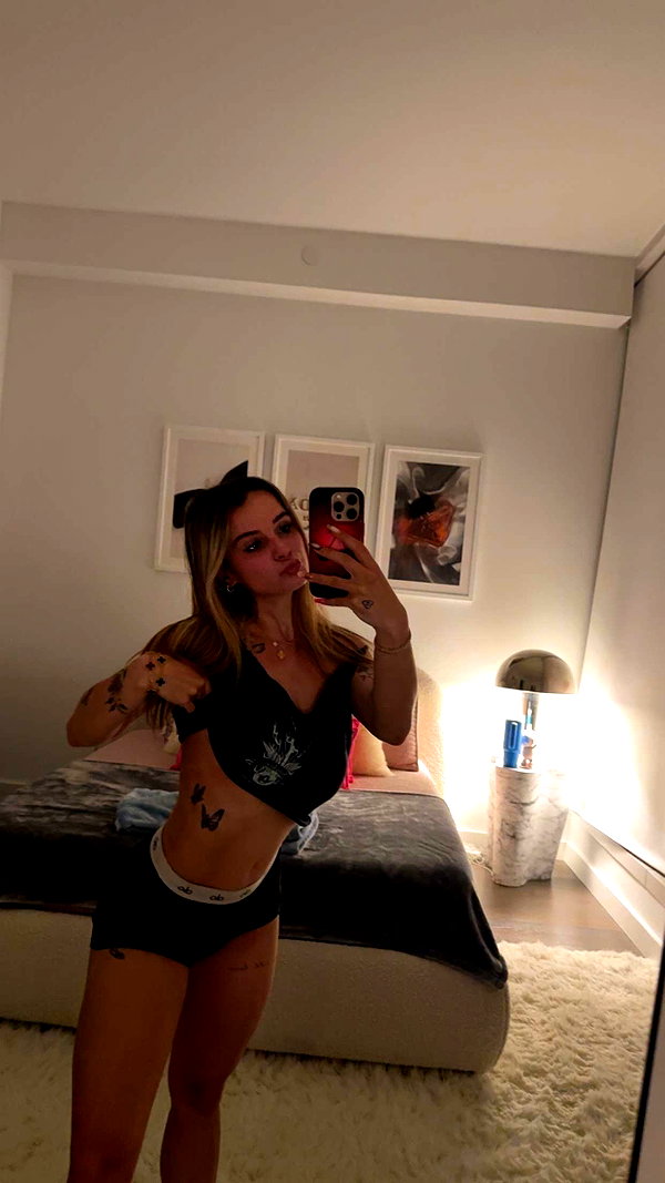 kaitlyn_krems snapchat image archive image