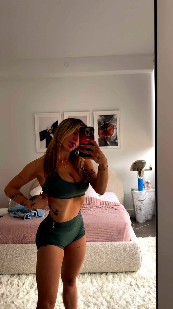 kaitlyn_krems snapchat image archive image