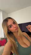 kaitlyn_krems Altpins Profile Picture