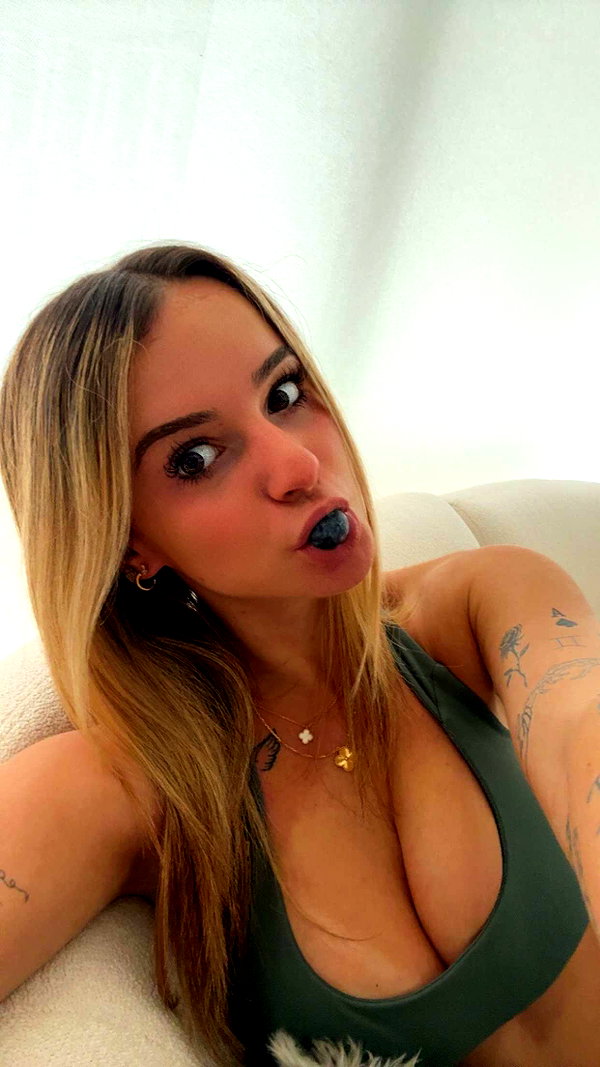 kaitlyn_krems snapchat image archive image