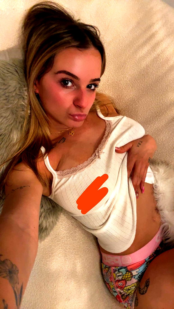 kaitlyn_krems snapchat image archive image
