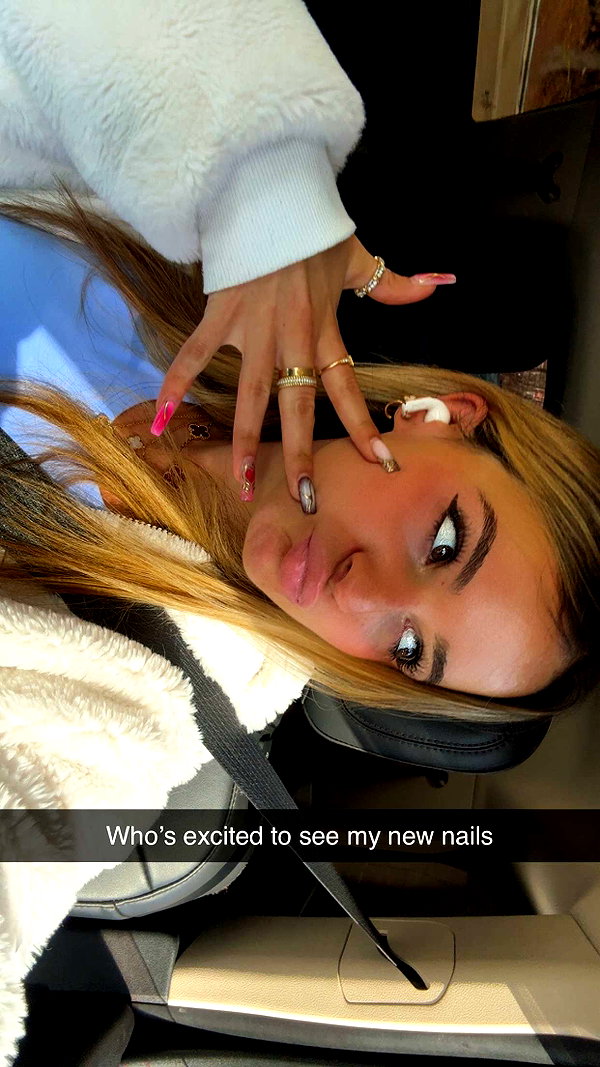 kaitlyn_krems snapchat image archive image