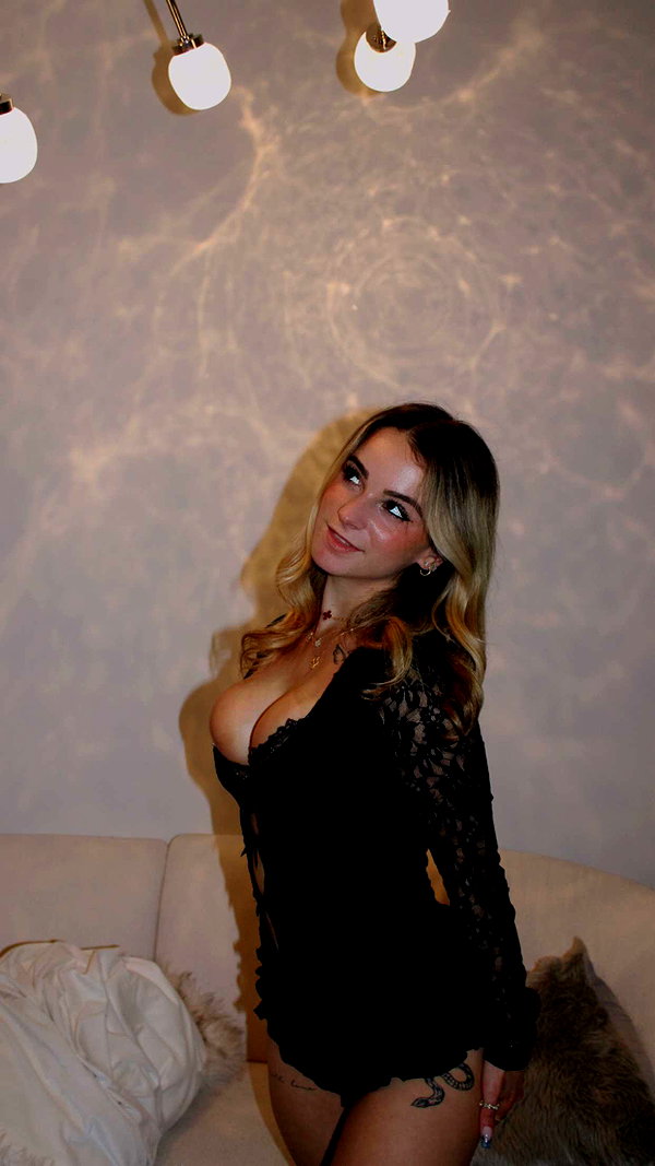 kaitlyn_krems snapchat image archive image