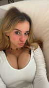 kaitlyn_krems Altpins Profile Picture