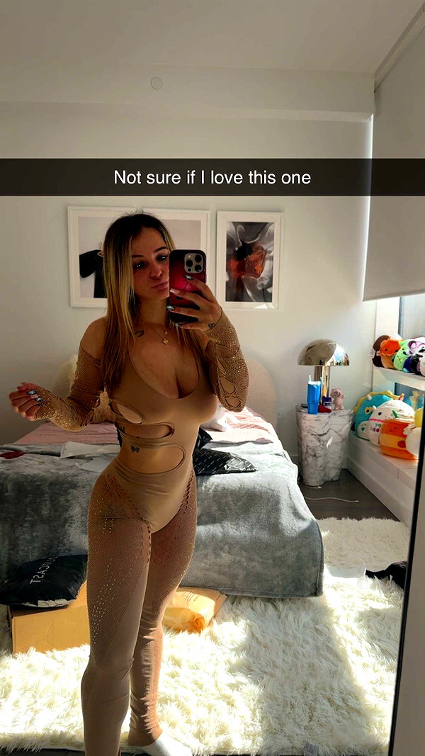 kaitlyn_krems snapchat image archive image