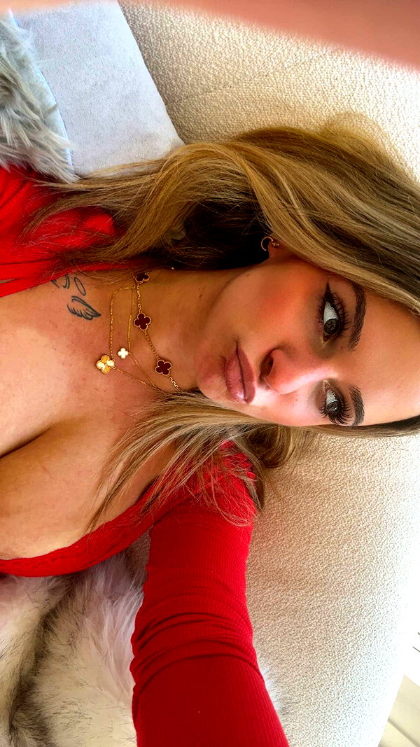 kaitlyn_krems snapchat image archive image