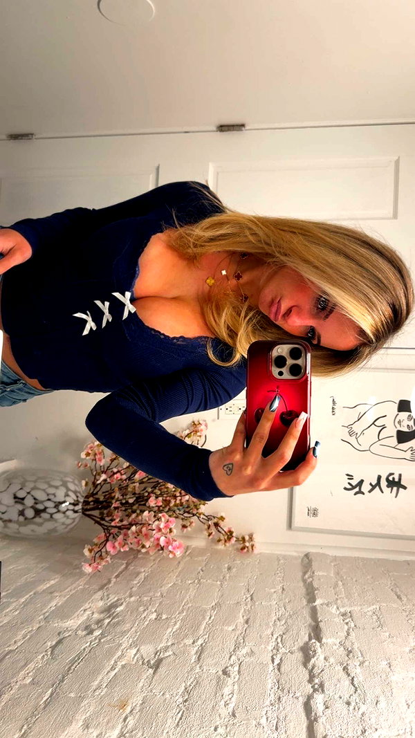 kaitlyn_krems snapchat image archive image