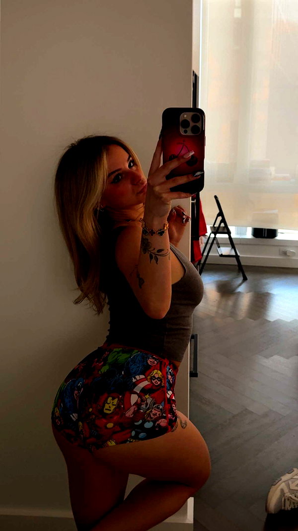 kaitlyn_krems snapchat image archive image