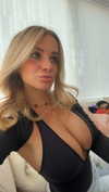 kaitlyn_krems Altpins Profile Picture