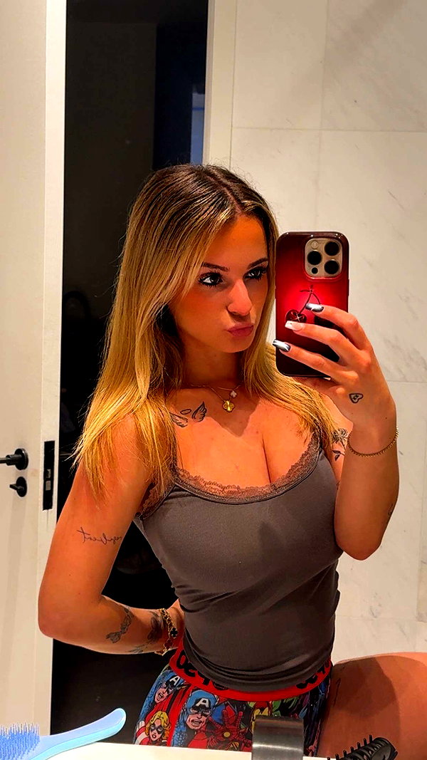 kaitlyn_krems snapchat image archive image
