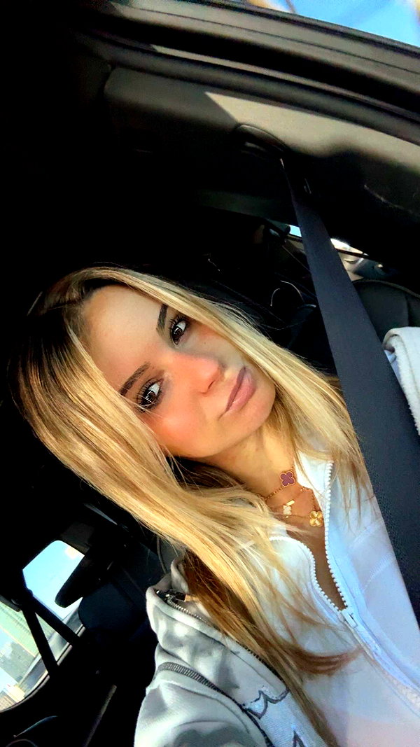 kaitlyn_krems snapchat image archive image