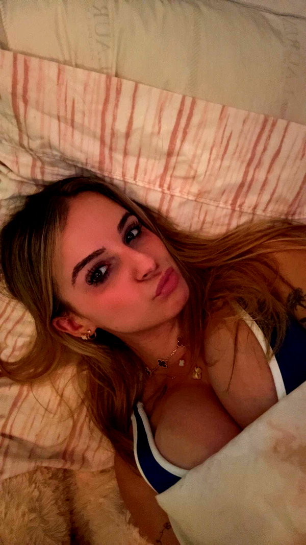 kaitlyn_krems snapchat image archive image