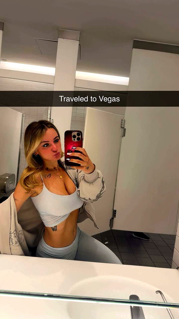 kaitlyn_krems snapchat image archive image