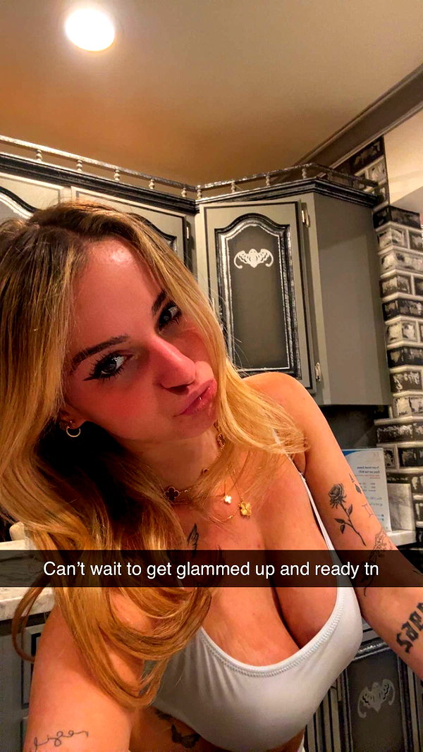 kaitlyn_krems snapchat image archive image