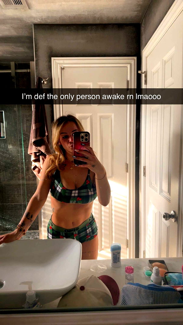 kaitlyn_krems snapchat image archive image
