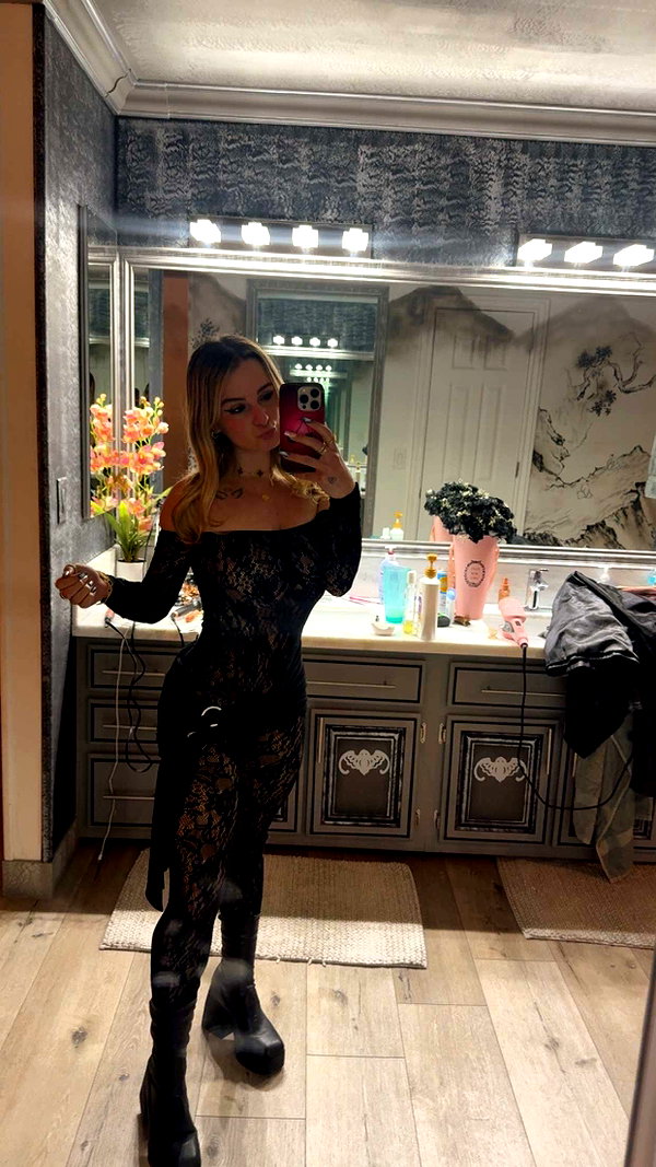 kaitlyn_krems snapchat image archive image