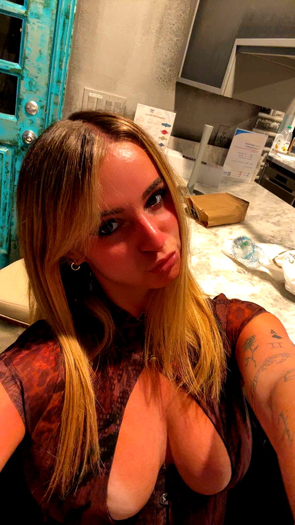 kaitlyn_krems snapchat image archive image