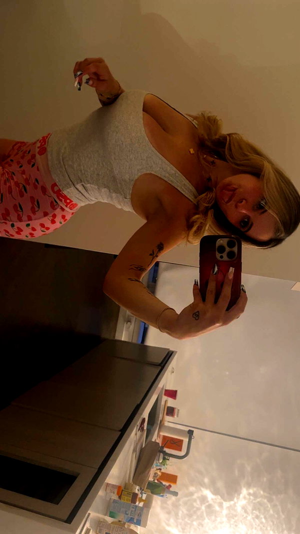 kaitlyn_krems snapchat image archive image