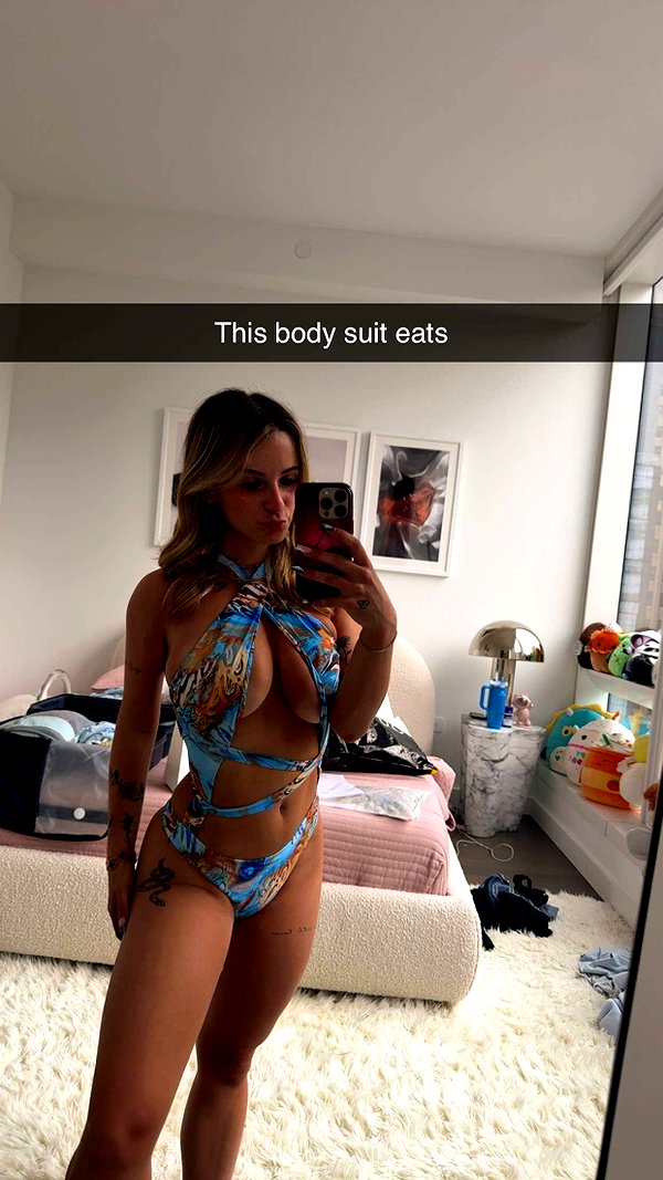 kaitlyn_krems snapchat image archive image
