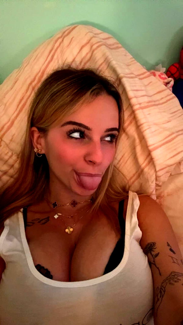 kaitlyn_krems snapchat image archive image