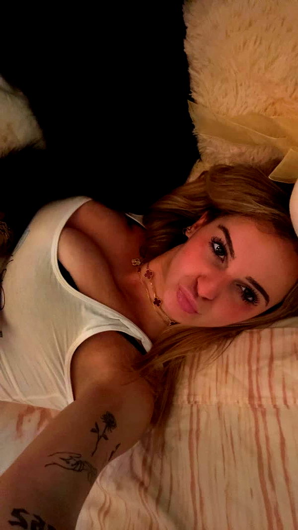 kaitlyn_krems snapchat image archive image