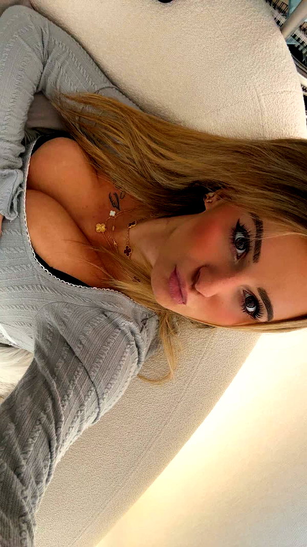 kaitlyn_krems snapchat image archive image