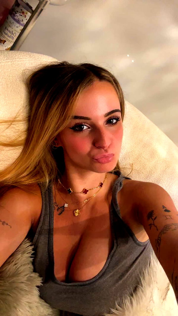 kaitlyn_krems snapchat image archive image